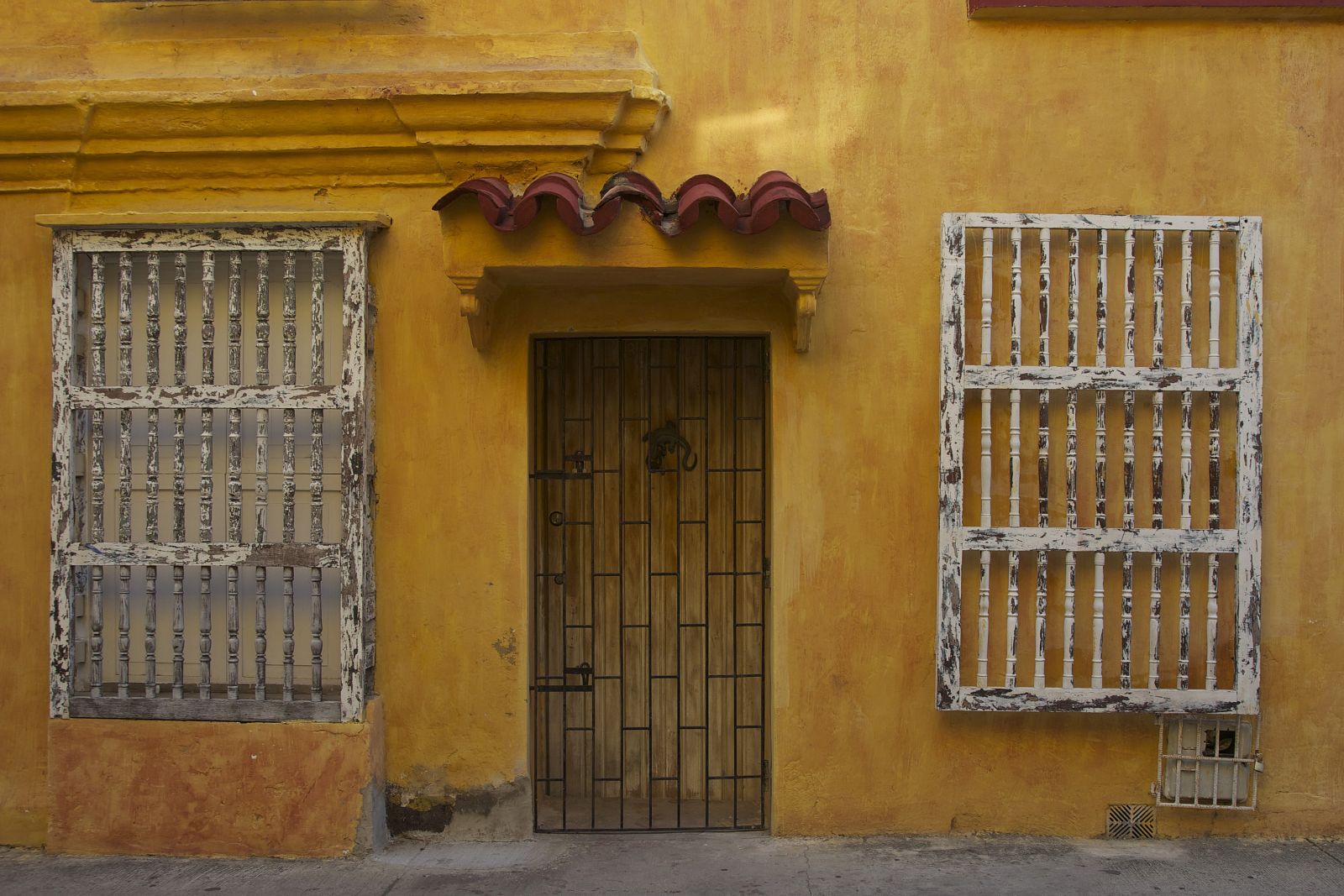 Farbenfrohe Fassade in Cartagena, im Norden Kolumbiens
