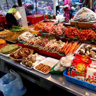 Auslagen auf dem Jagalchi-Markt in Busan