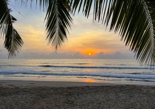 Sonnenaufgang an der Ostküste Sri Lankas.