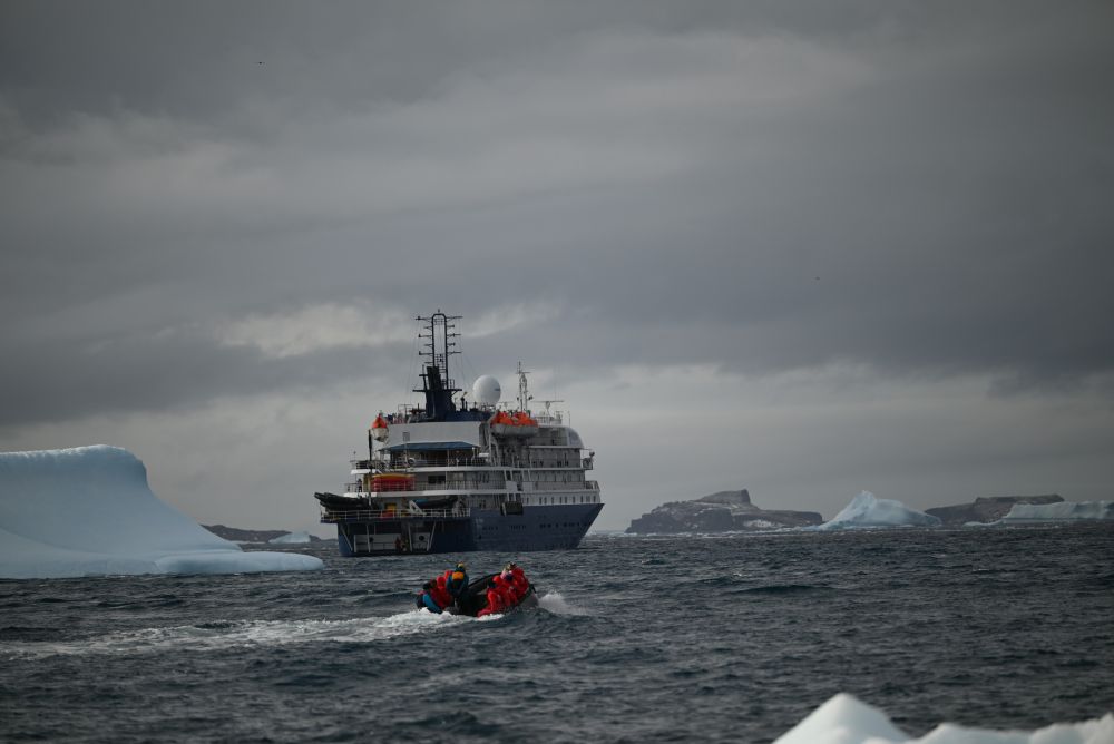 Die Sea Spirit in der Antarktis