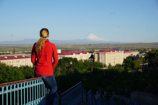 Blick von Nachitschewan City zum Ararat