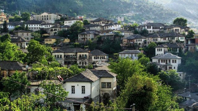 Typische Bruchsteinarchitektur in den Bergen Albaniens