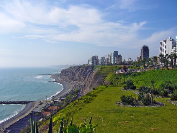 Blick auf Lima © Diamir