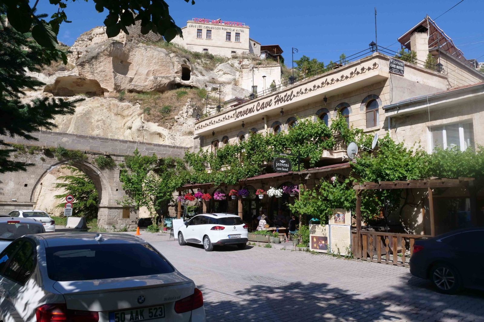 Cerveni Cave Hotel in Mustafapasha