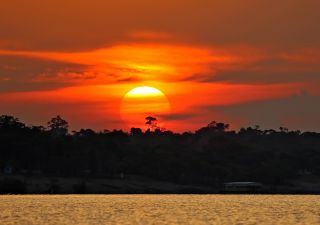 Sonnenuntergang über dem Amazonas