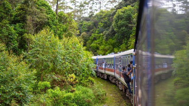 Mit dem Zug durch Sri Lanka