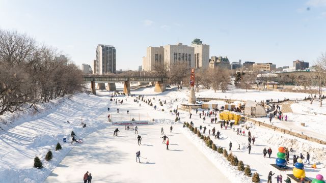 Winnipeg im Winter – Eisbahn auf dem gefrorenen Red River