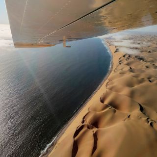 Flug über die Wüste