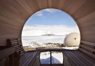 Wellness in der Antarktis – Sauna mit Panoramablick