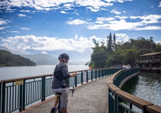 Mit dem Fahrrad den Sonne-Mond-See auf Taiwan erkunden