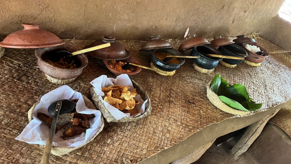 Tradtionelles Essen aus der Küche Sri Lankas