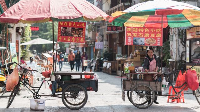 Straßenhändlerinnen in China