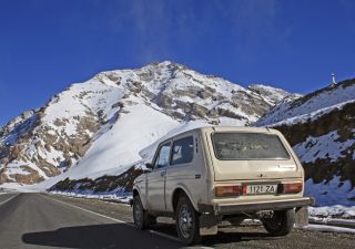 Niva auf dem Pamir Highway